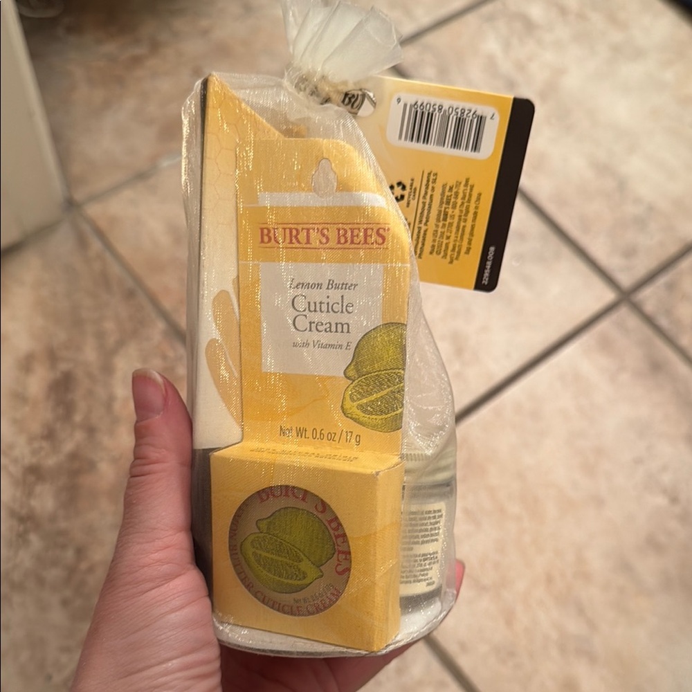 Burt's Bees Yellow Hand & Foot Care Cream